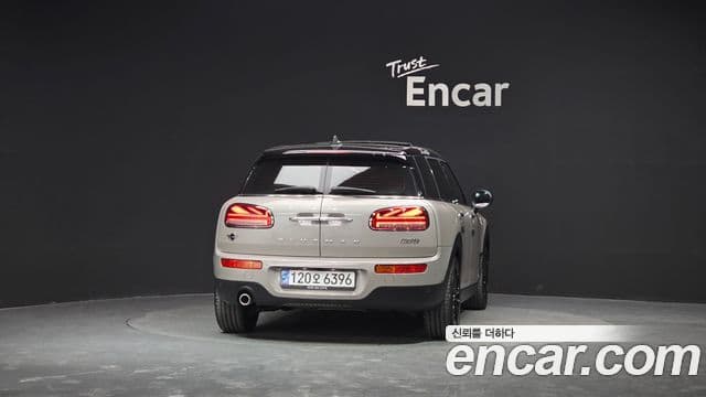 Mini Cooper Clubman 2023 — Photo 16/20