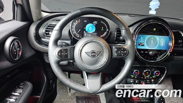 Mini Cooper Clubman 2023 — Photo 4/20