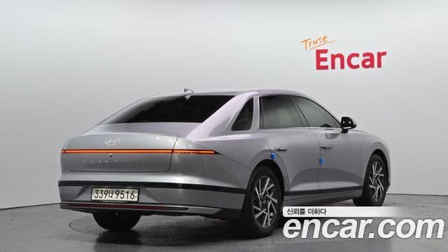 Hyundai Grandeur 2023 — ფოტო 2/20