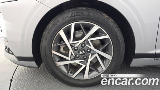Hyundai Grandeur 2023 — ფოტო 5/20