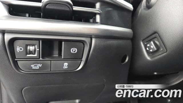 Hyundai Grandeur 2023 — ფოტო 17/20