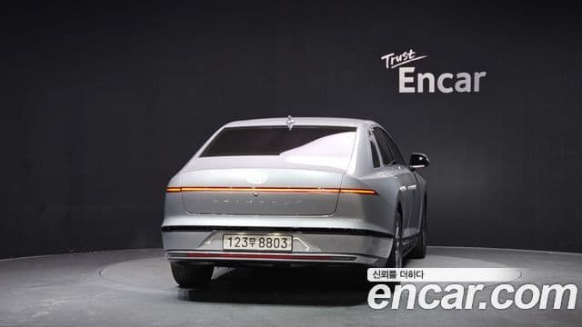 Hyundai Grandeur 2023 — Фото 4/20