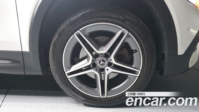 Mercedes-Benz GLB-Class 2022 — фото 5 из 20