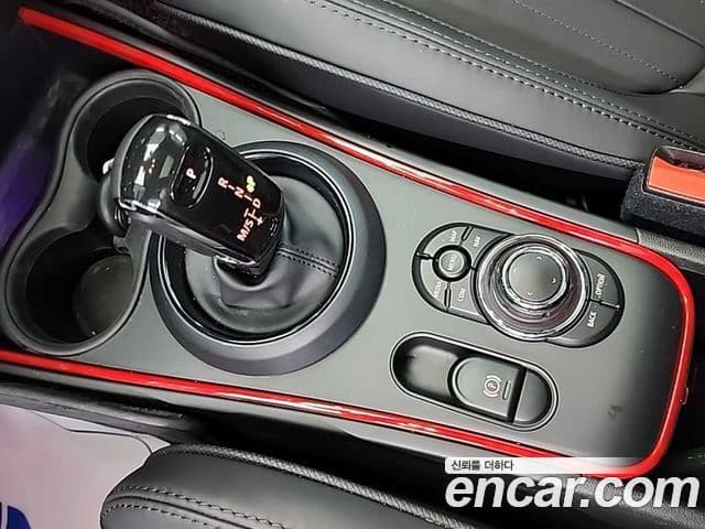 Mini Cooper S Countryman 2023 — фото 7 из 20