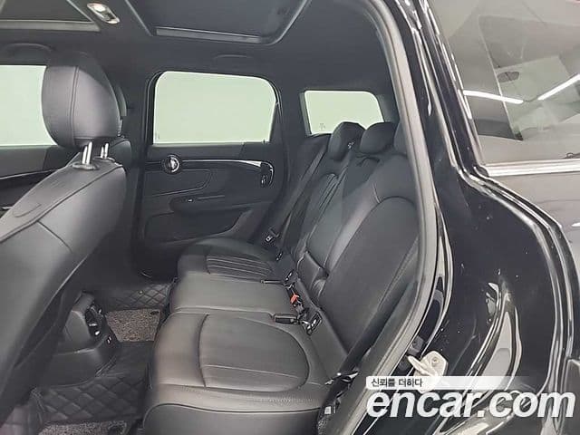 Mini Cooper S Countryman 2023 — фото 11 из 20