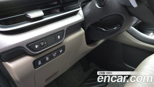 Kia Carnival 2024 — Şəkil 15/20