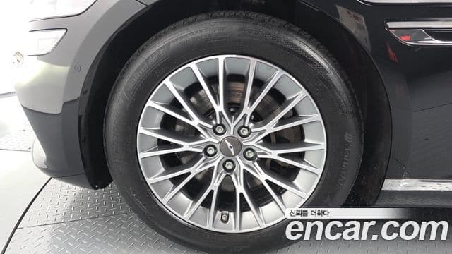 Genesis G80 2022 — Photo 9/20