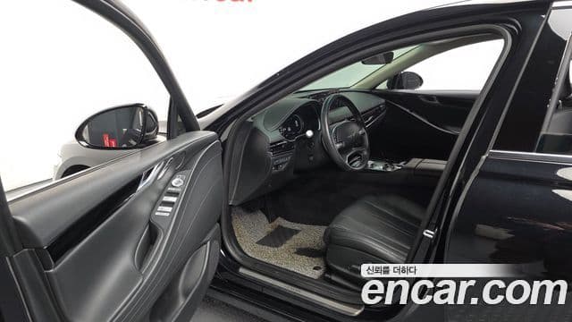 Genesis G80 2022 — Photo 10/20