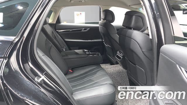 Genesis G80 2022 — Photo 15/20