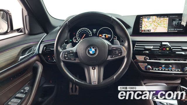 BMW 5 Series 2019 — Şəkil 13/20