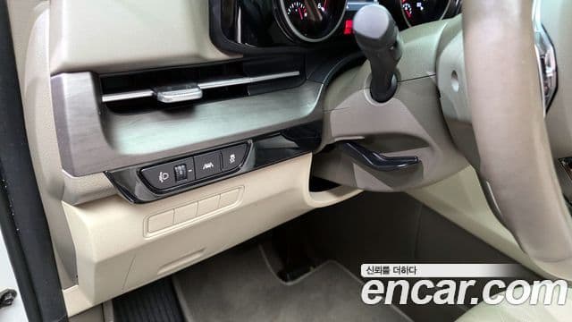 Kia Carnival 2022 — Şəkil 15/20