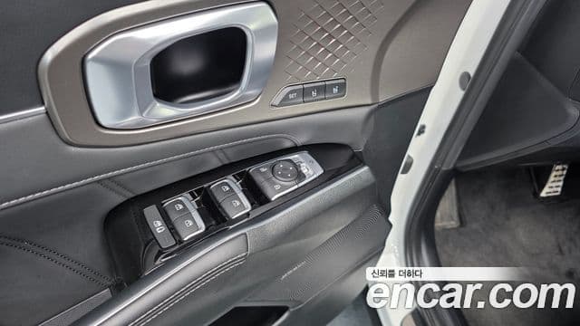Kia Sorento 2021 — Фото 16/20