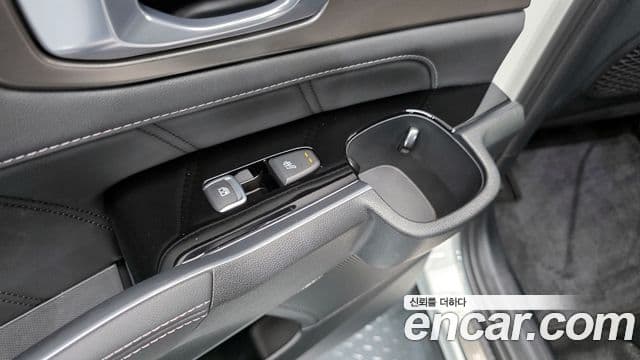 Kia Sorento 2021 — Фото 17/20