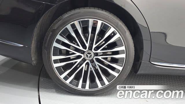 Mercedes-Benz S-Class 2022 — ფოტო 5/20