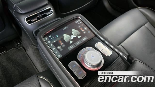 Genesis G90 2023 — фото 17 из 20