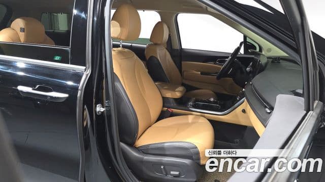 Kia Carnival 2021 — Фото 10/20
