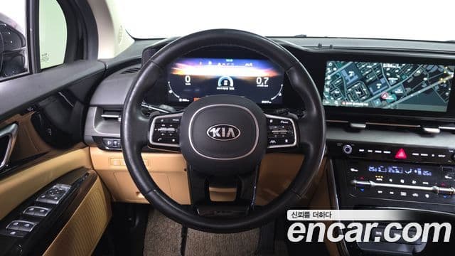 Kia Carnival 2021 — Фото 13/20
