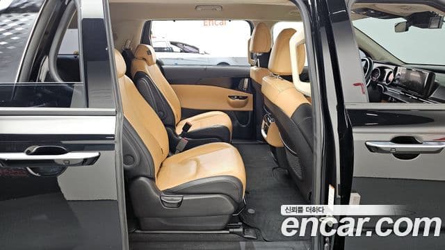 Kia Carnival 2021 — Фото 12/20