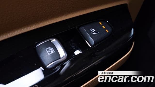 Kia Carnival 2021 — Фото 18/20