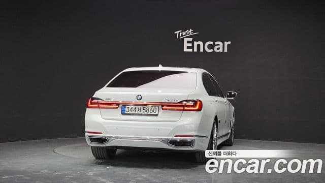 BMW 7 Series 2021 — ფოტო 4/20