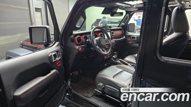 Jeep Wrangler 2021 — Şəkil 10/20