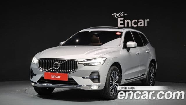 Volvo XC60 2022 — Şəkil 9/20