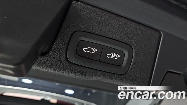 Volvo XC60 2022 — Şəkil 19/20
