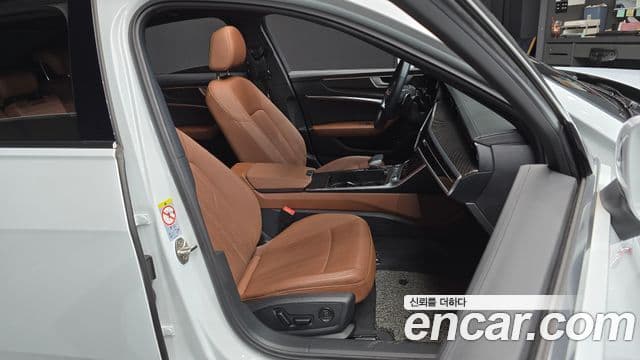Audi A6 2022 — Şəkil 12/20
