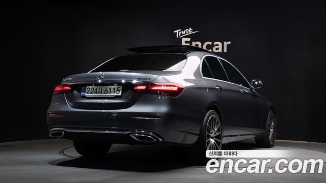 Mercedes-Benz E-Class 2021 — Фото 2/20