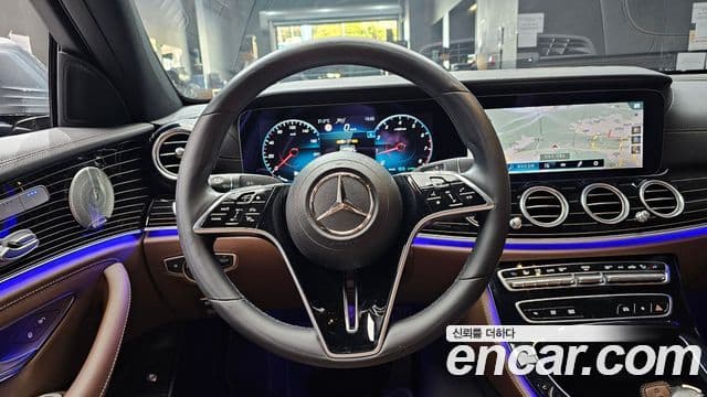 Mercedes-Benz E-Class 2021 — Фото 14/20