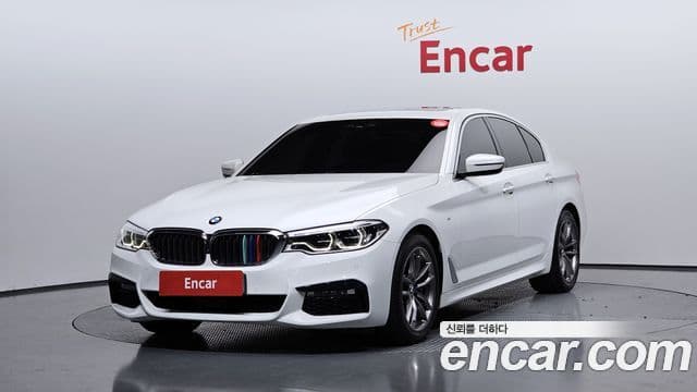 BMW 5 Series 2018 — Şəkil 1/20