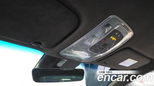 Genesis Electrified G80 2021 — ფოტო 18/20