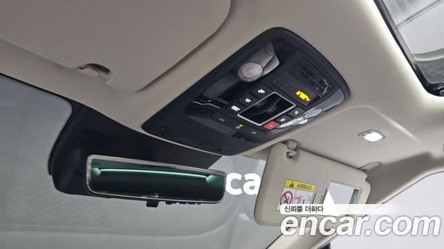 Kia Carnival 2025 — Şəkil 18/20