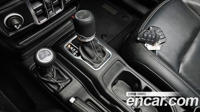 Jeep Wrangler 2022 — фото 9 из 20