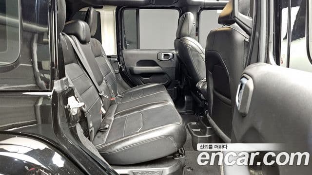 Jeep Wrangler 2022 — ფოტო 12/20
