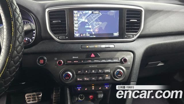 Kia Sportage The Bold 2019 — Şəkil 17/20