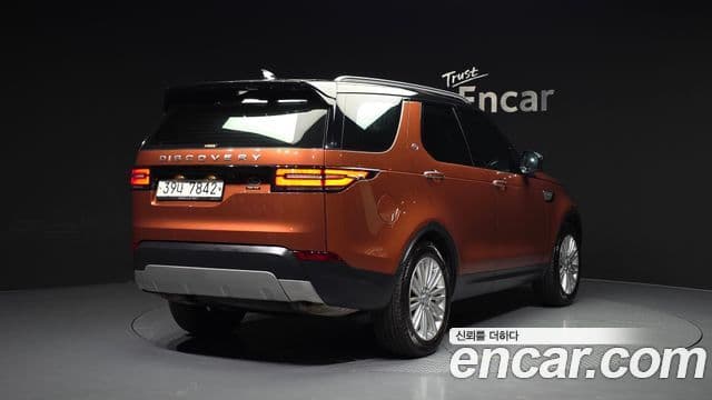 Land Rover Discovery 5 2018 — Şəkil 2/20
