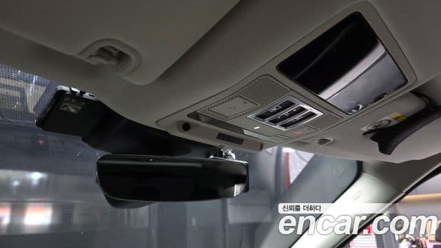 Land Rover Discovery 5 2018 — Şəkil 17/20