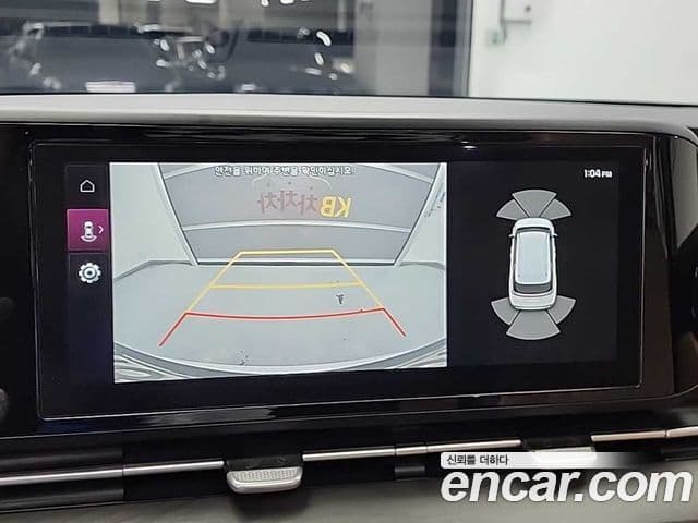 Kia Carnival 2021 — фото 18 из 20