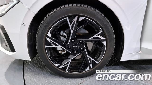 Kia K5 2025 — фото 5 из 20