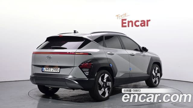 Hyundai Kona Hybrid 2023 — Photo 13/20