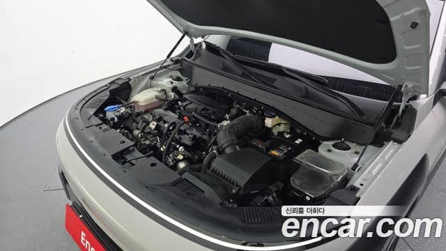 Hyundai Kona Hybrid 2023 — Photo 18/20