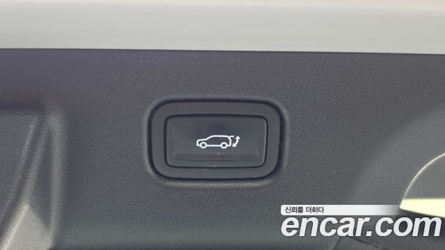 Hyundai Kona Hybrid 2023 — Photo 4/20
