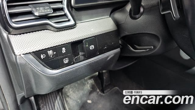 Kia Sportage 2022 — ფოტო 13/20