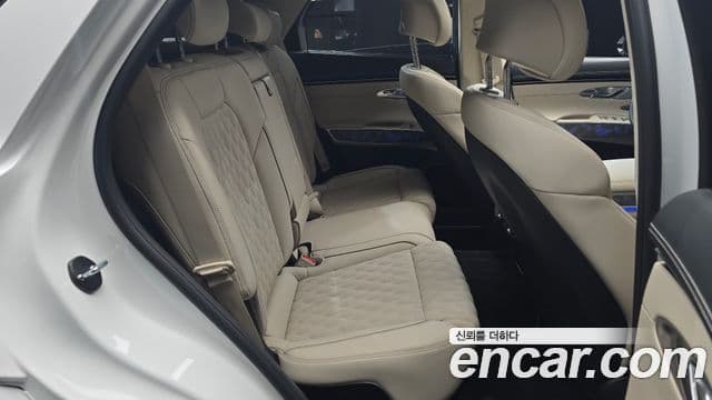 Genesis GV70 2024 — ფოტო 12/20
