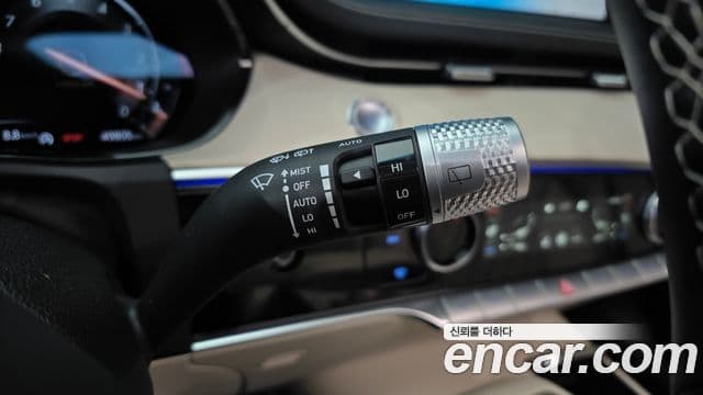 Genesis GV70 2024 — ფოტო 17/20