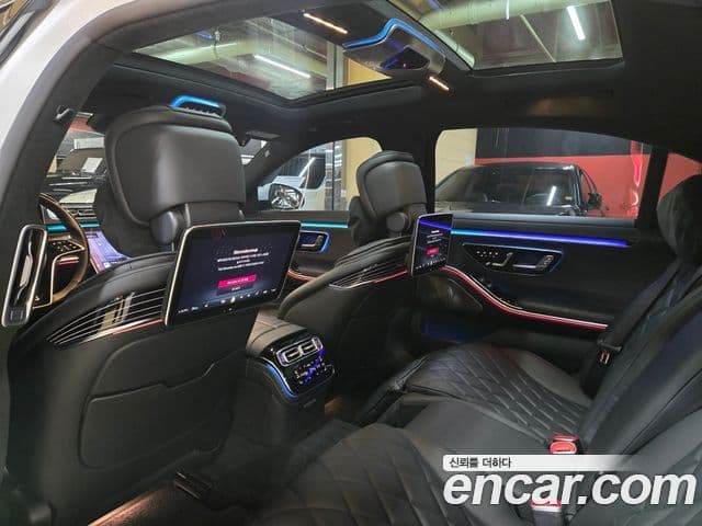 Mercedes-Benz S-Class 2024 — ფოტო 19/20