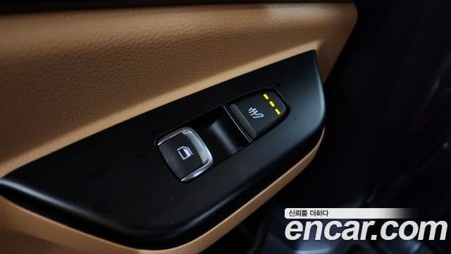 Kia Carnival 2021 — Şəkil 19/20