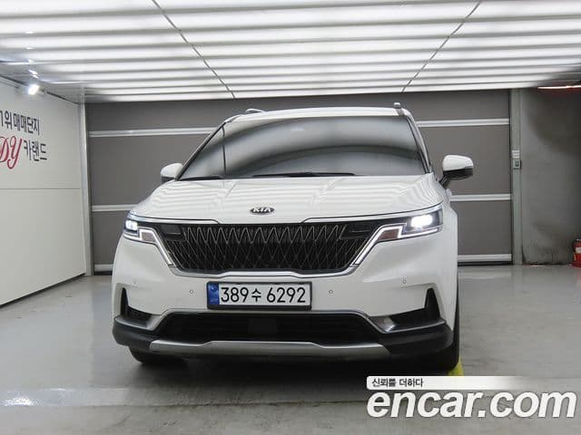 Kia Carnival 2020 — ფოტო 3/20