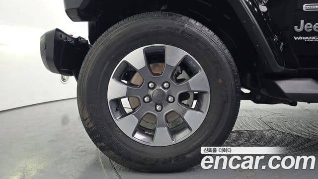 Jeep Wrangler 2021 — ფოტო 4/20
